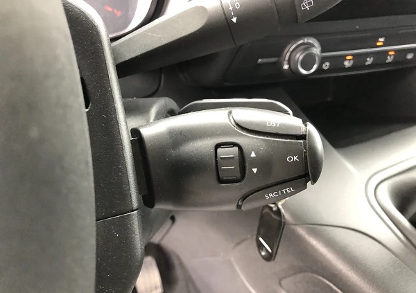 Toyota Proace City Verso cena 58900 przebieg: 167000, rok produkcji 2020 z Łódź małe 562